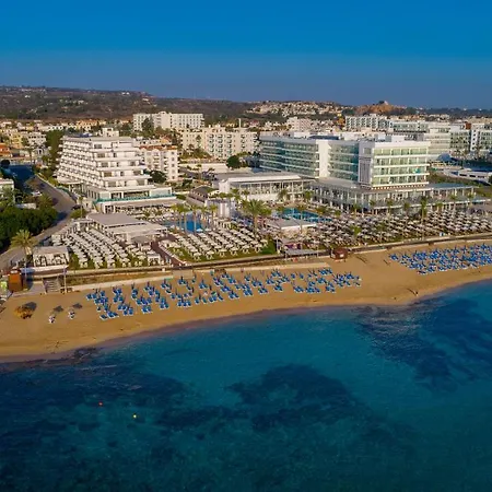 Constantinos The Great Hotel