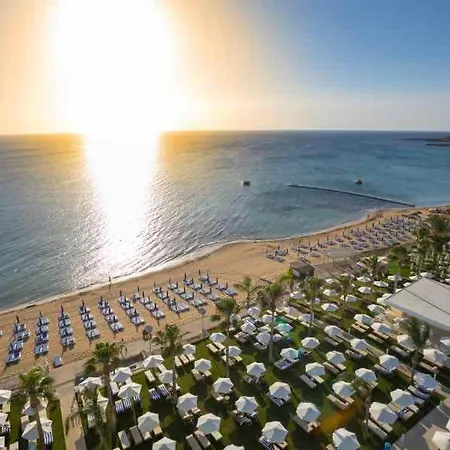 Constantinos The Great Protaras