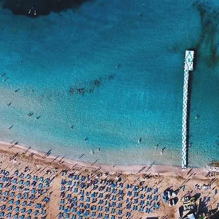 Hotel Constantinos The Great